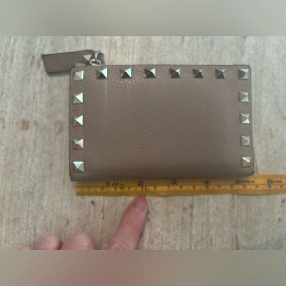 Pink Valentino Rockstud Wallet - Picture 8 of 9